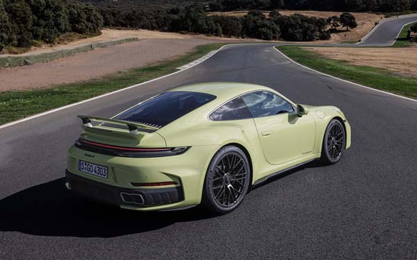 Porsche 911 Turbo 2025...