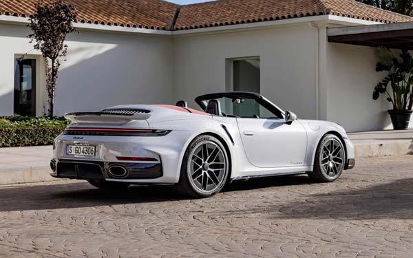 Porsche 911 Turbo Cabrio 2025...