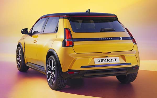 Renault 5 2024...