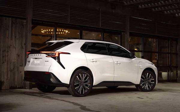 Subaru Solterra 2025...