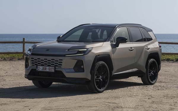Toyota RAV4 (2025...) ���� #231