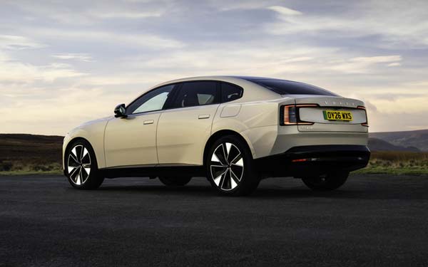 Volvo ES90 2025...