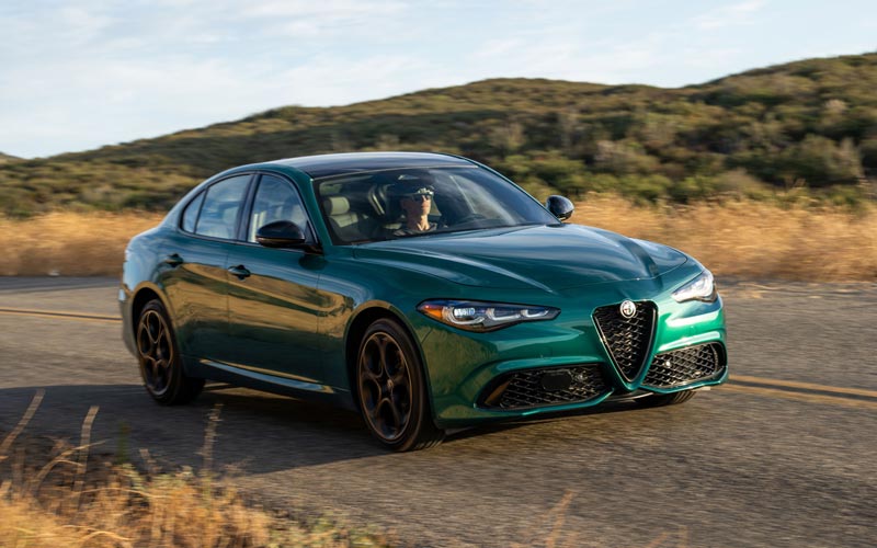 ���� Alfa Romeo Giulia 