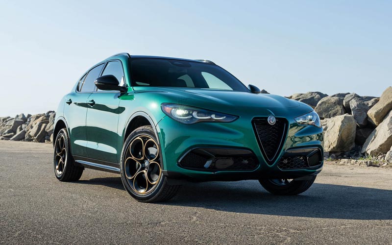���� Alfa Romeo Stelvio 