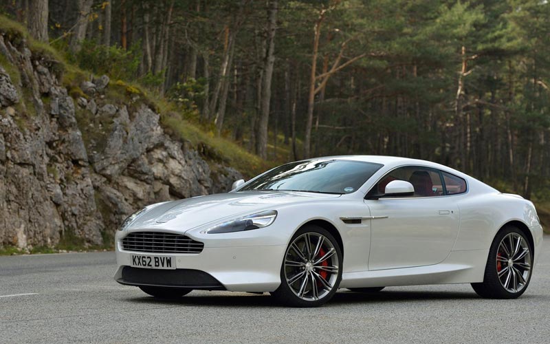  Aston Martin DB9 