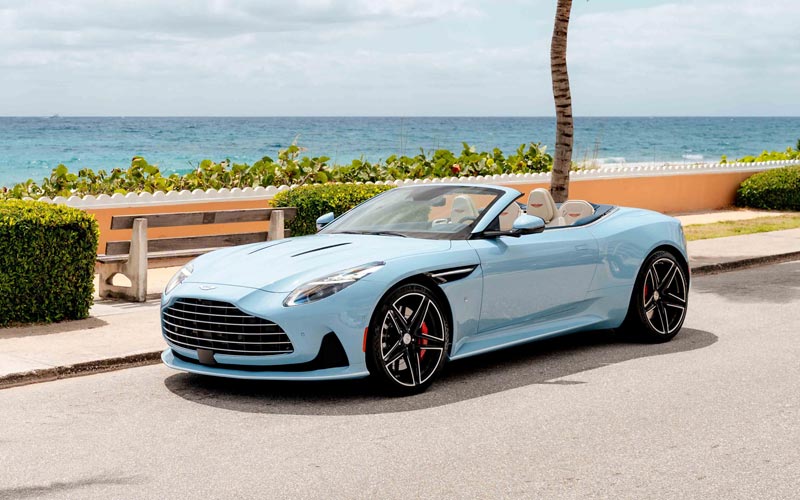  Aston Martin DB12 Volante 