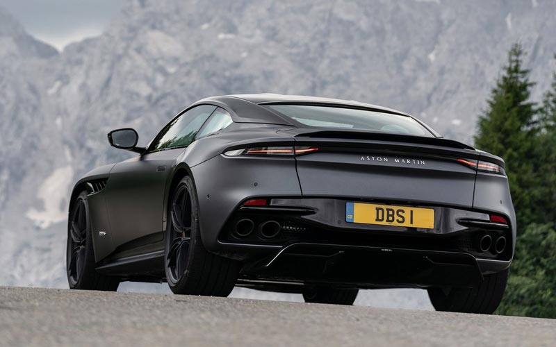  Aston Martin DBS Superleggera 