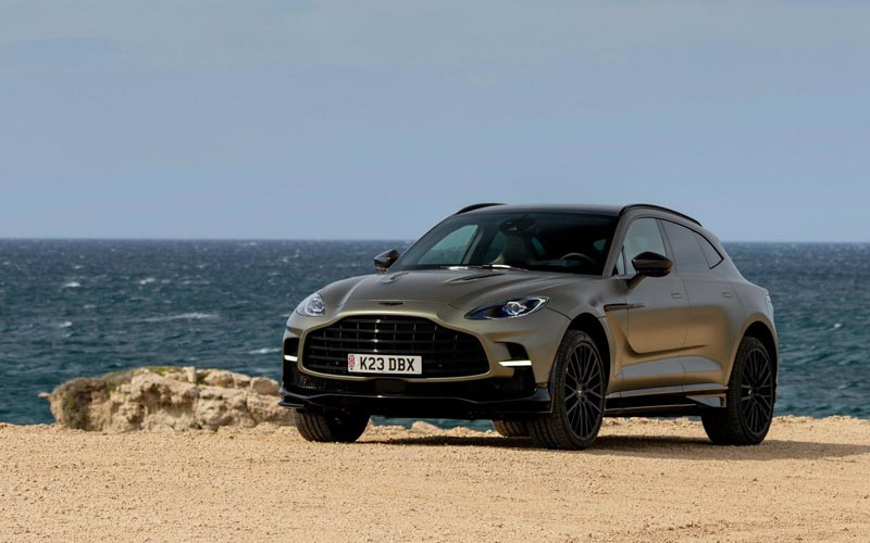  Aston Martin DBX707 