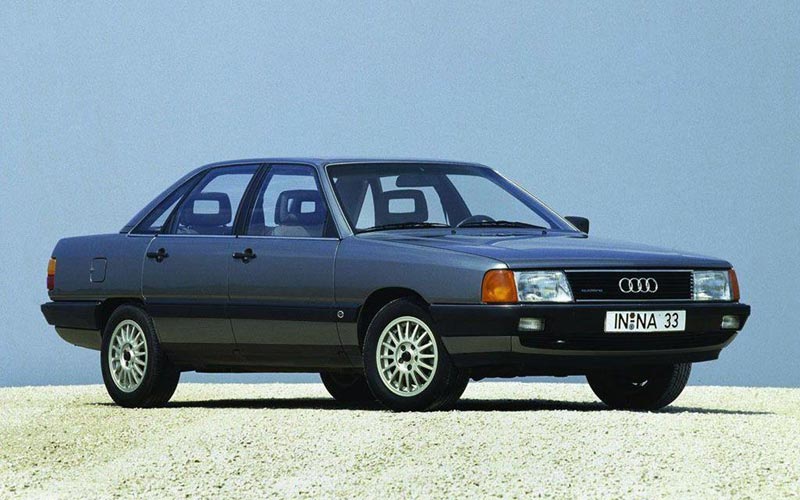  Audi 100  (1982-1988)