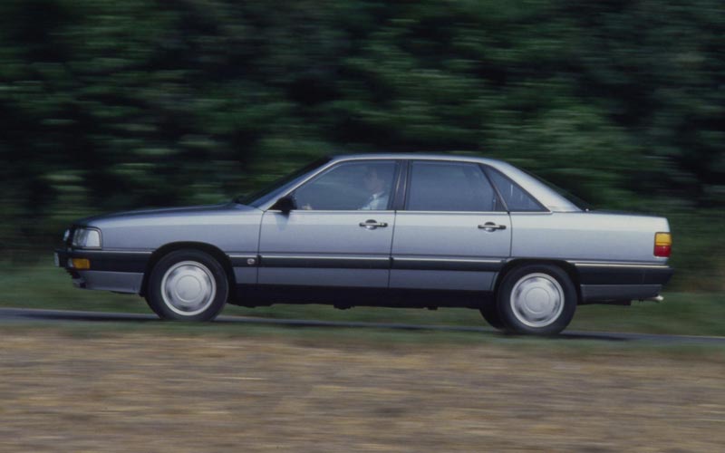  Audi 200  (1982-1988)