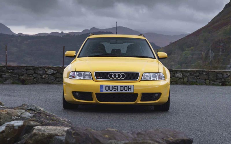  Audi RS4 Avant  (2000-2004)