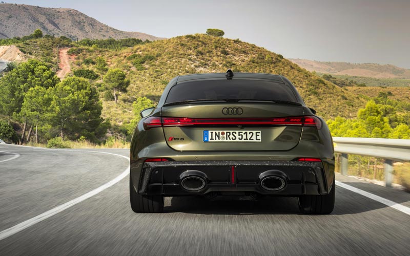 ���� Audi RS5 