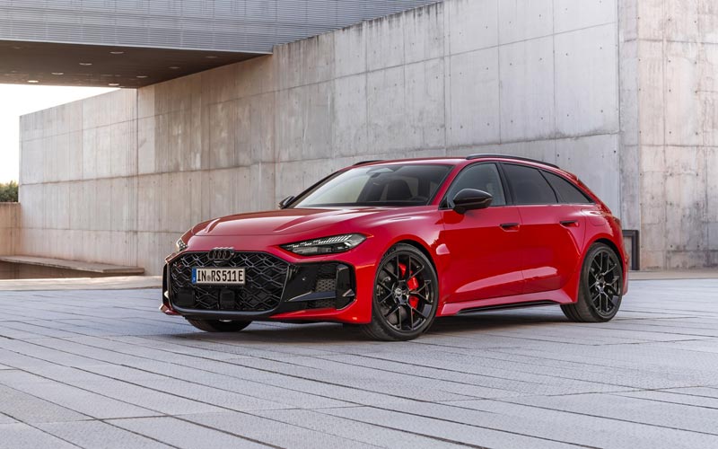 ���� Audi RS5 Avant 