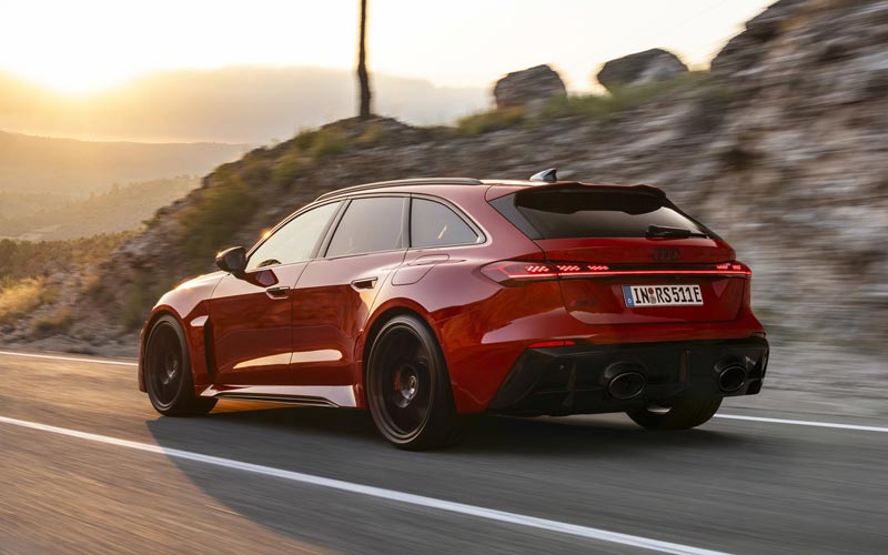 ���� Audi RS5 Avant 