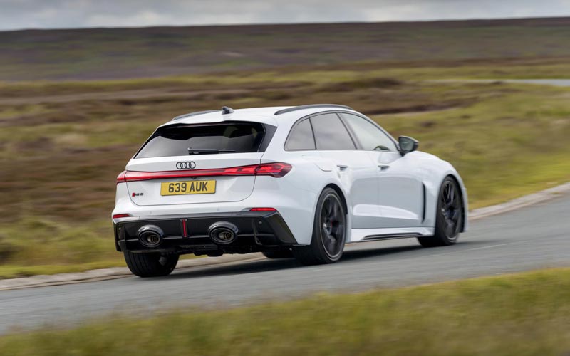 ���� Audi RS5 Avant 