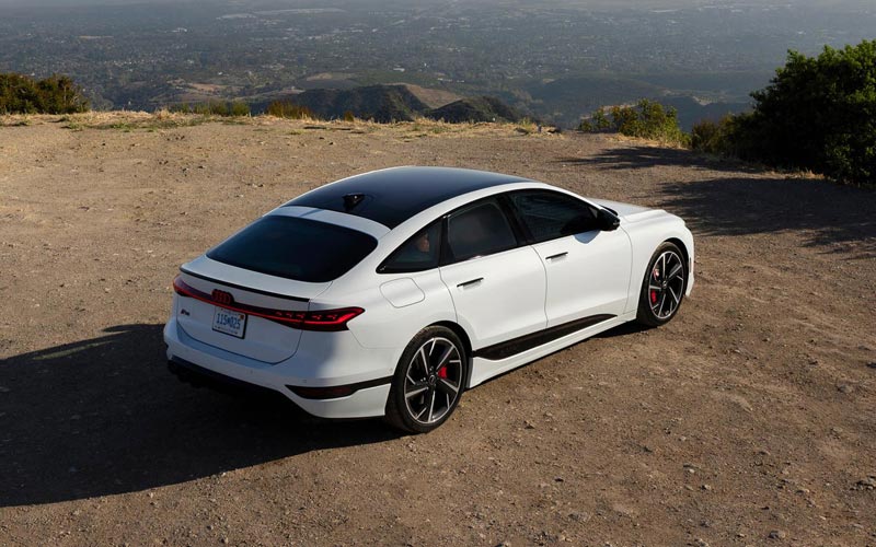 ���� Audi S6 e-tron 