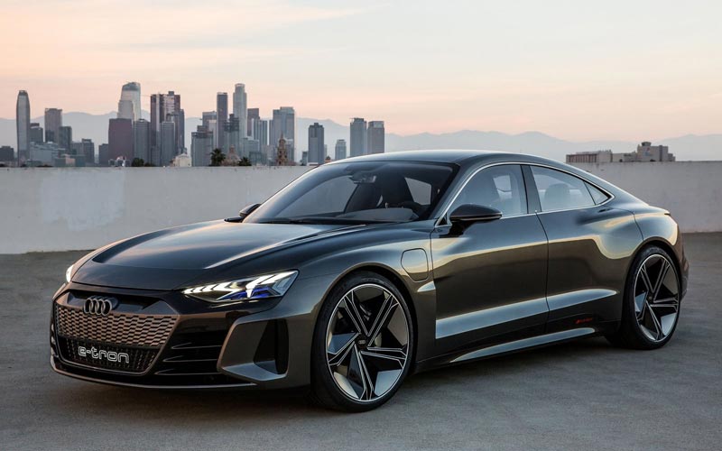  Audi E-tron GT Concept 
