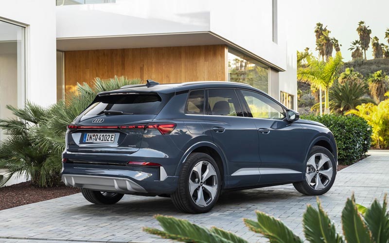 ���� Audi Q4 