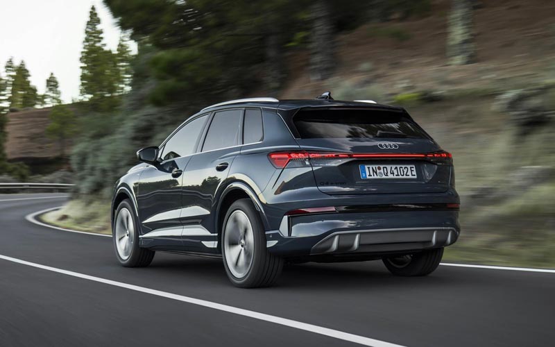 ���� Audi Q4 