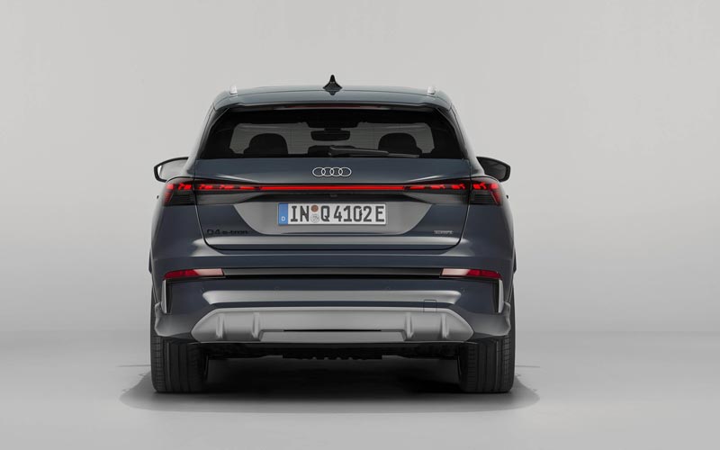 ���� Audi Q4 
