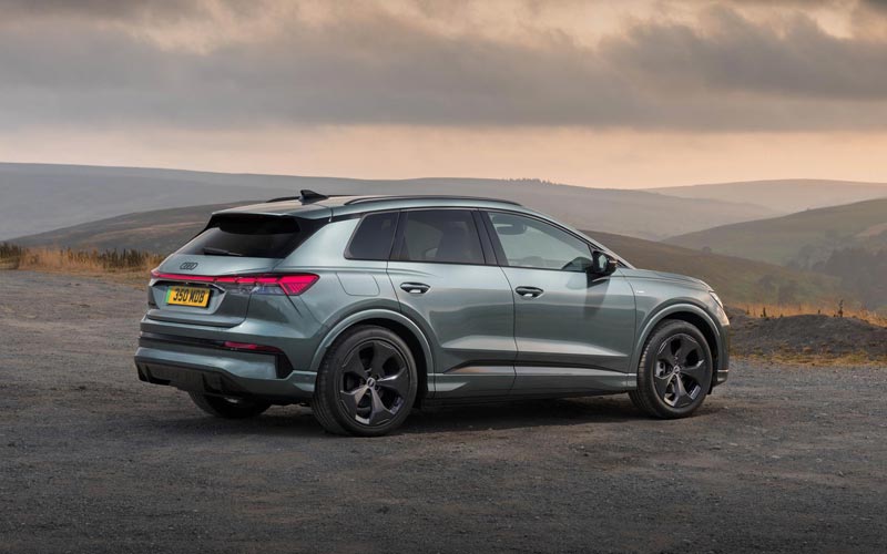���� Audi Q4 