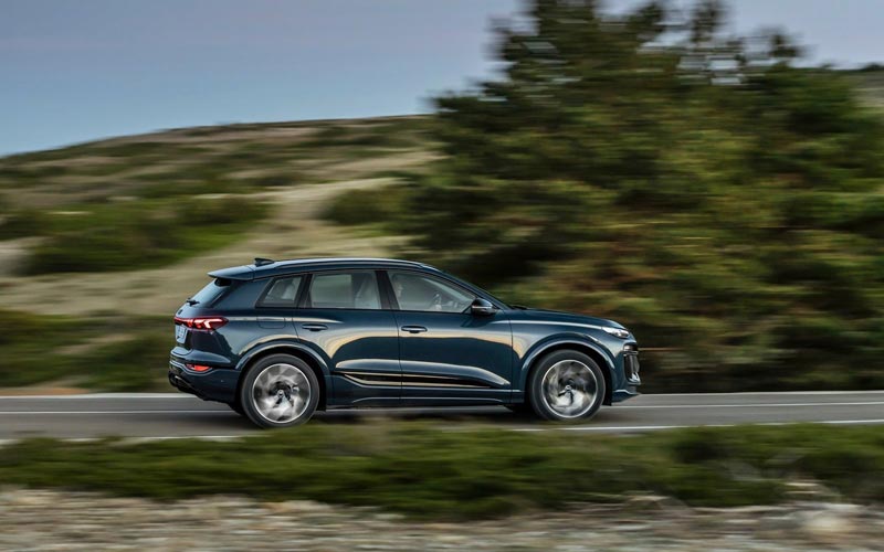  Audi Q6 e-tron 