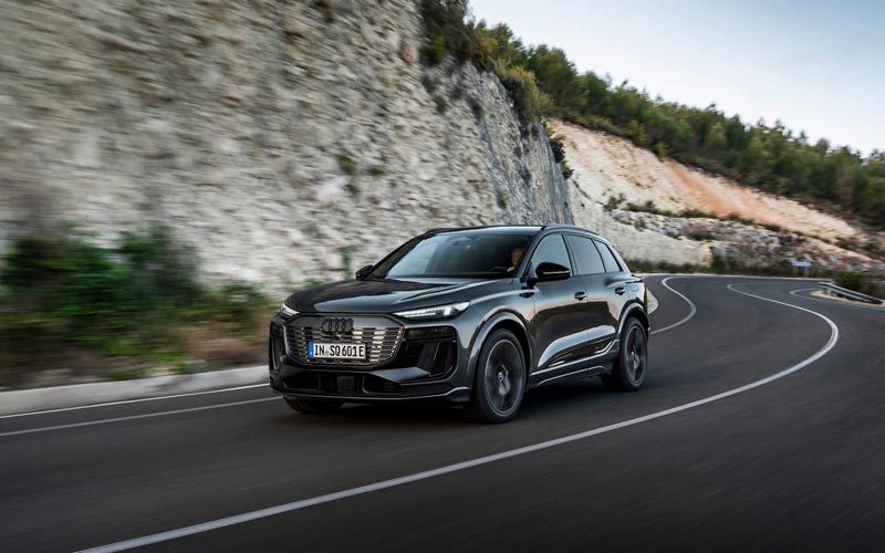  Audi SQ6 e-tron 