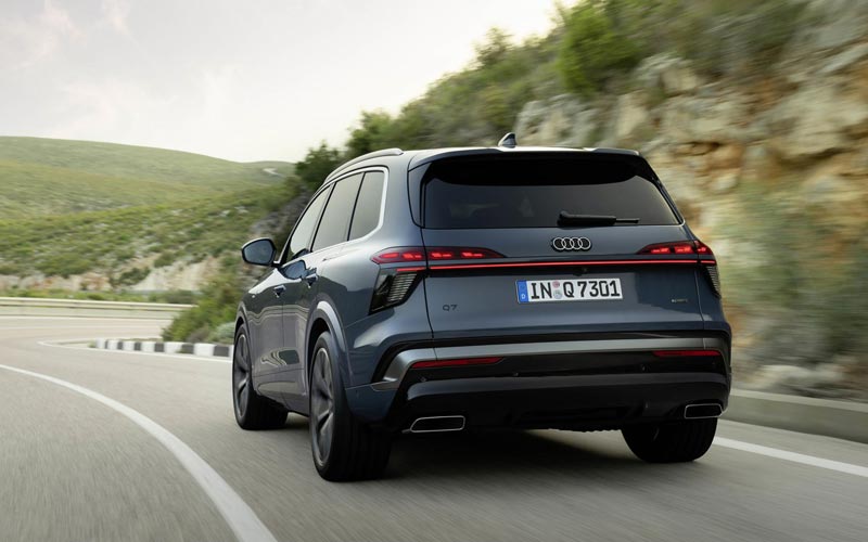���� Audi Q7 