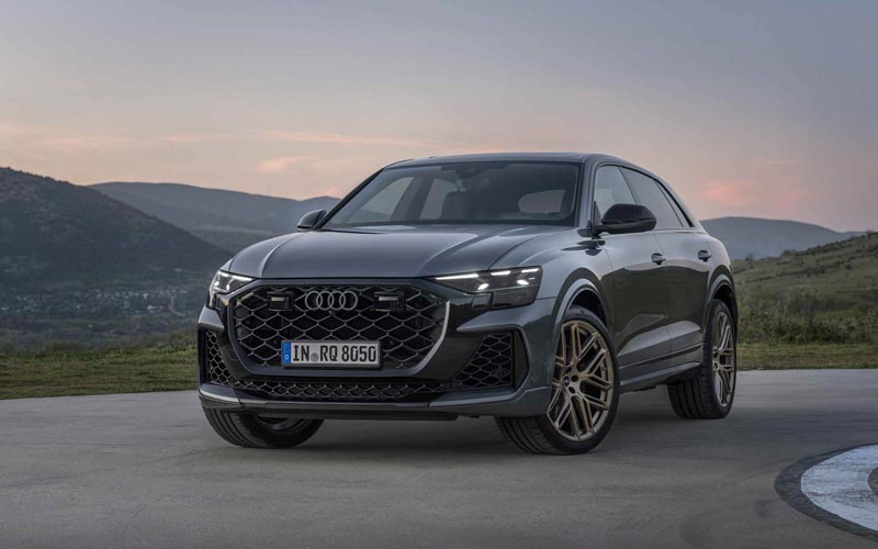  Audi RS Q8 