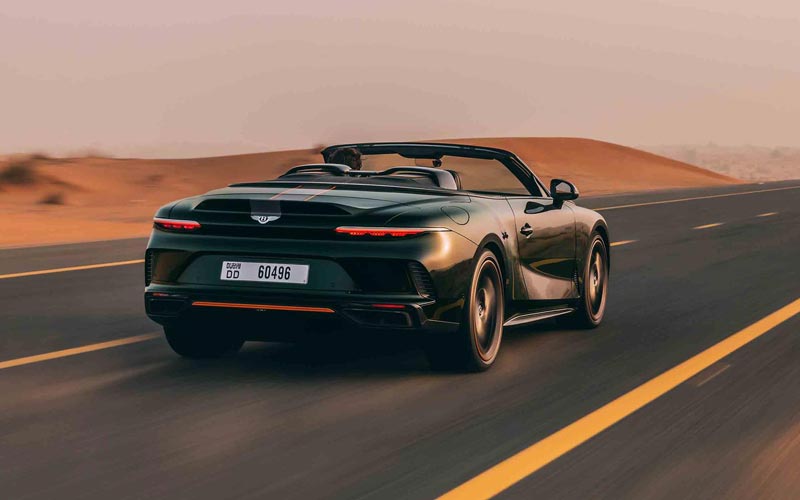  Bentley Mulliner Batur Convertible 