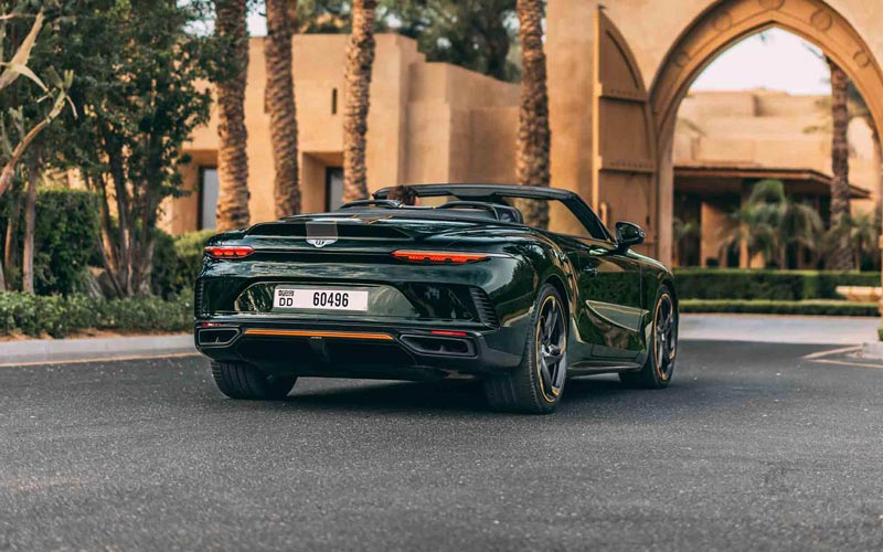  Bentley Mulliner Batur Convertible 