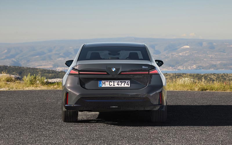 ���� BMW 3-series 2026 