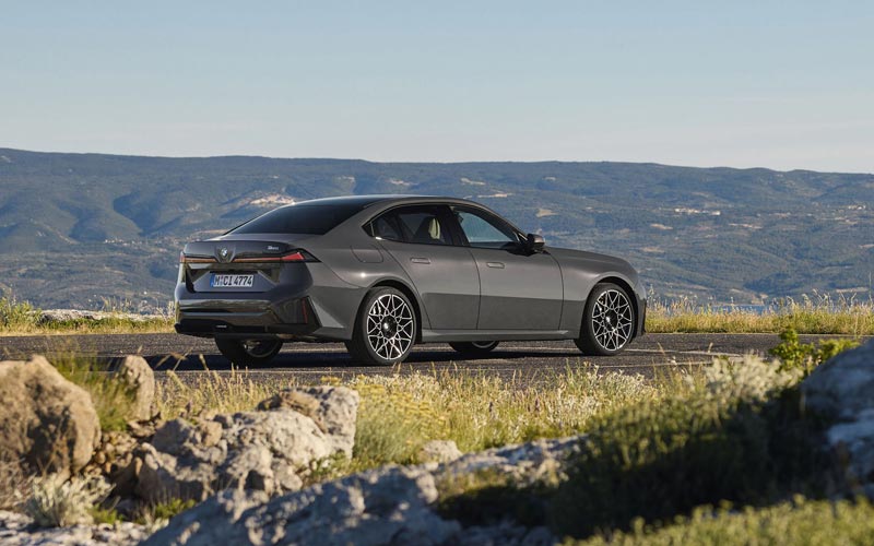 ���� BMW 3-series 2026 