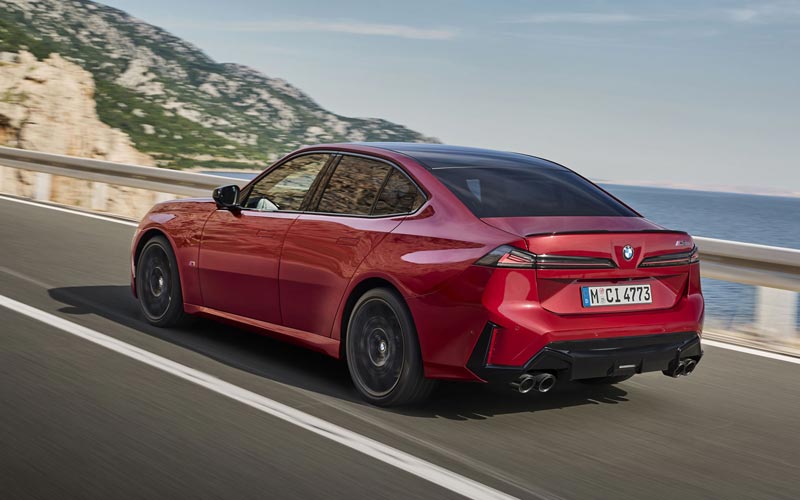 ���� BMW M350 