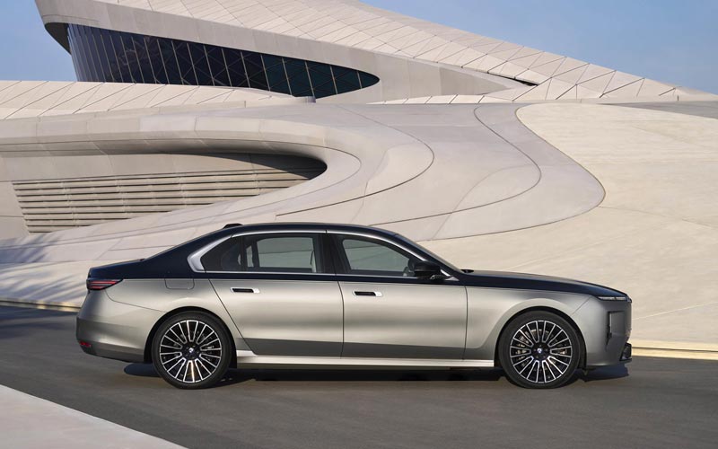 ���� BMW 7-series 