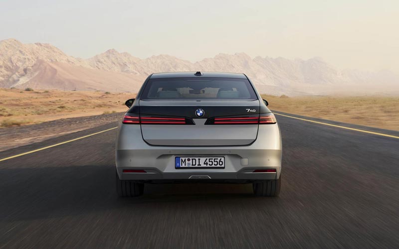 ���� BMW 7-series 