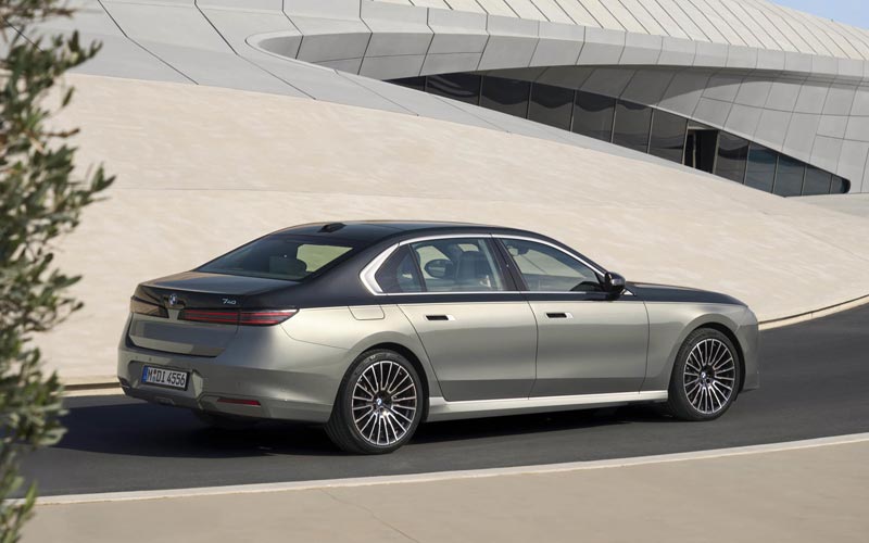 ���� BMW 7-series 
