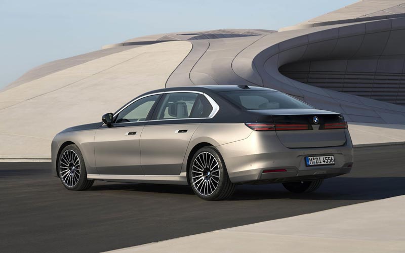 ���� BMW 7-series 