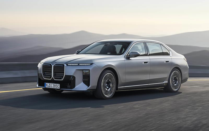 ���� BMW i7 