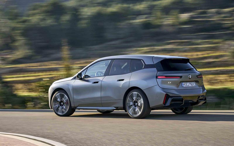  BMW iX 