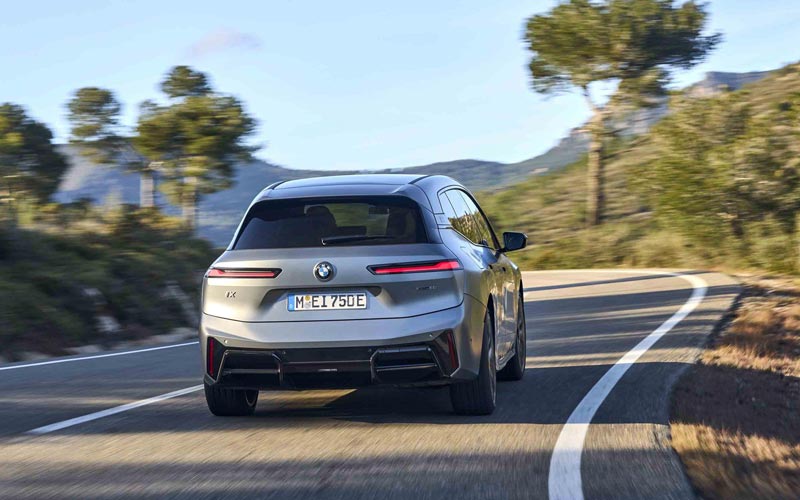  BMW iX 
