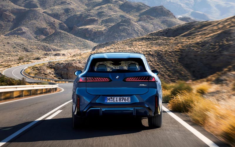  BMW iX3 