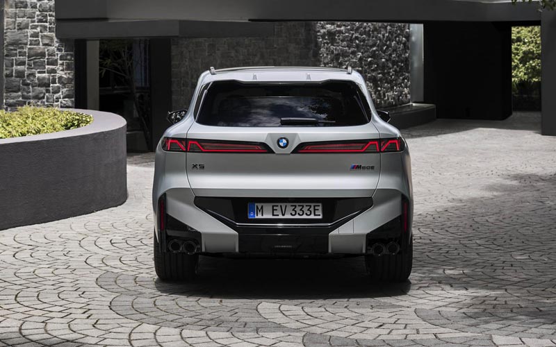 ���� BMW X5 M60e 