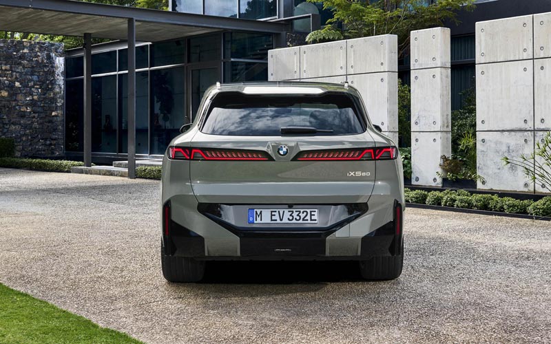 ���� BMW iX5 