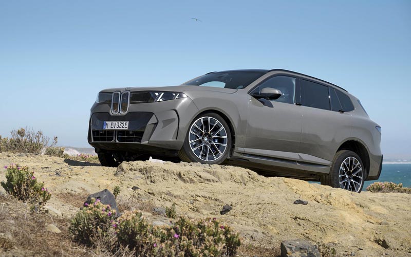 ���� BMW iX5 