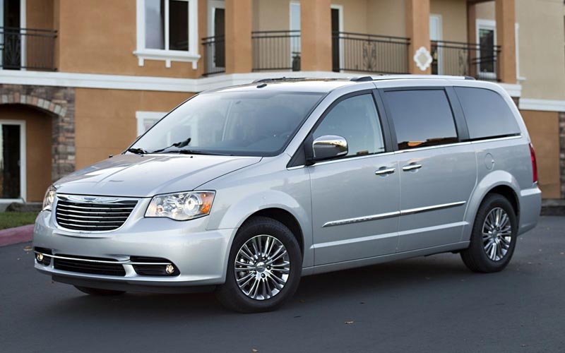  Chrysler Town & Country 