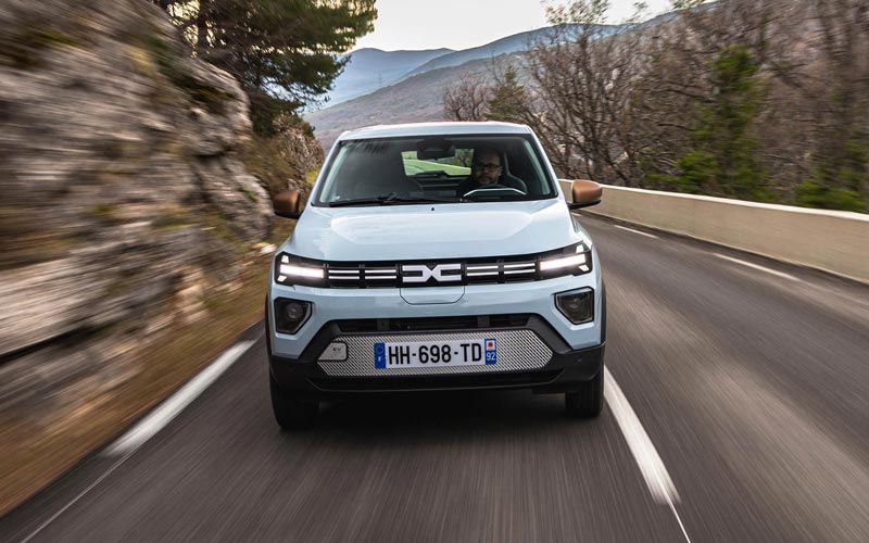 ���� Dacia Spring 