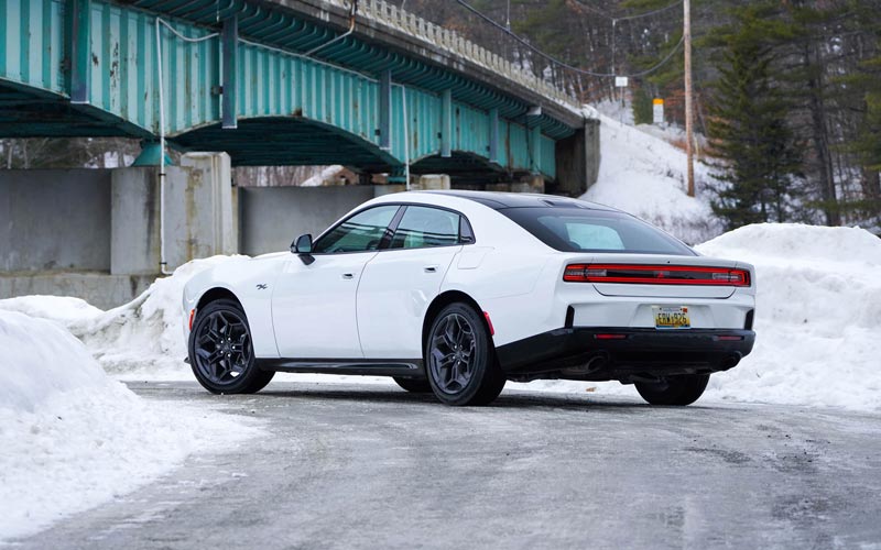 ���� Dodge Charger 5-Door 