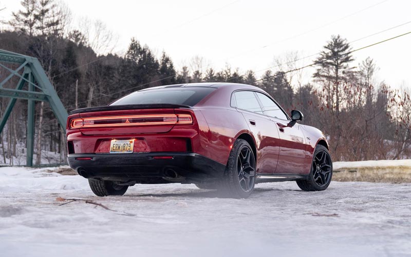 ���� Dodge Charger 5-Door 