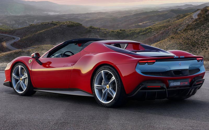  Ferrari 296 GTS 
